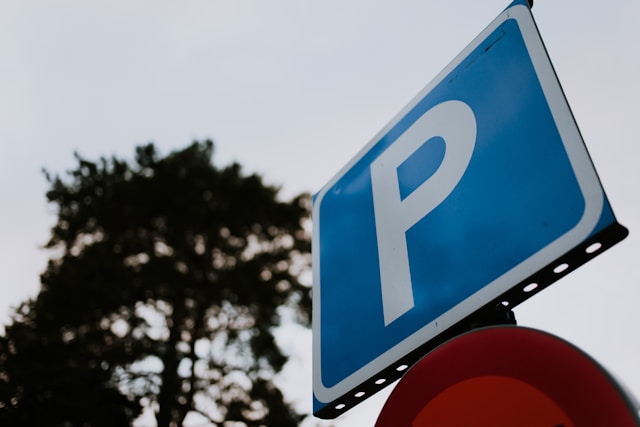 Parkeerschijf bedrukken: praktisch promotiemiddel met dagelijks bereik